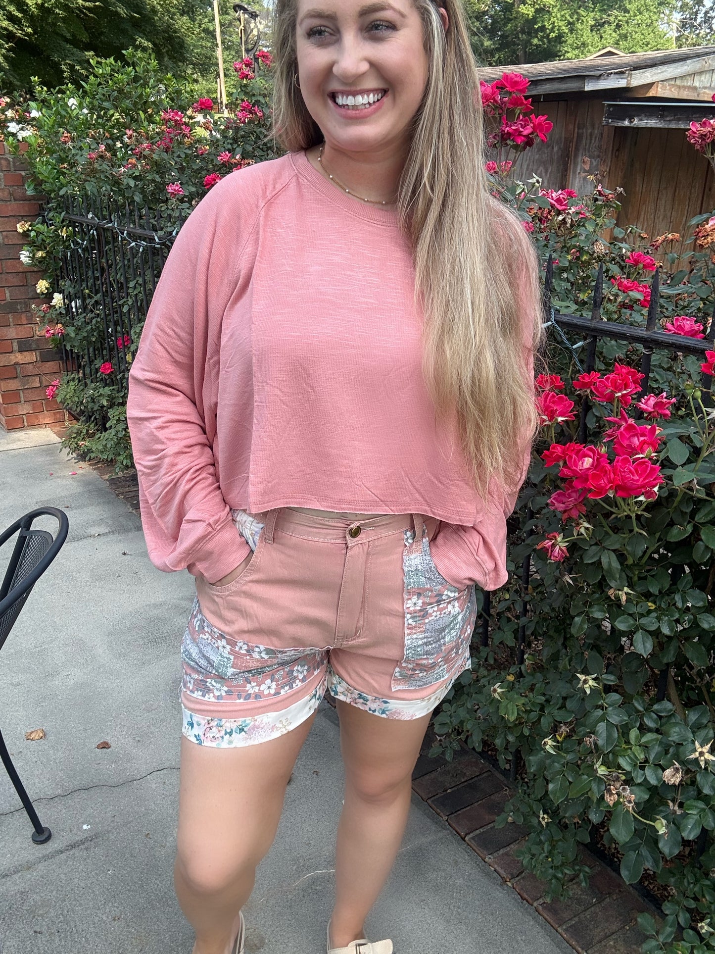 PATCHWORK FLORAL - SHORTS