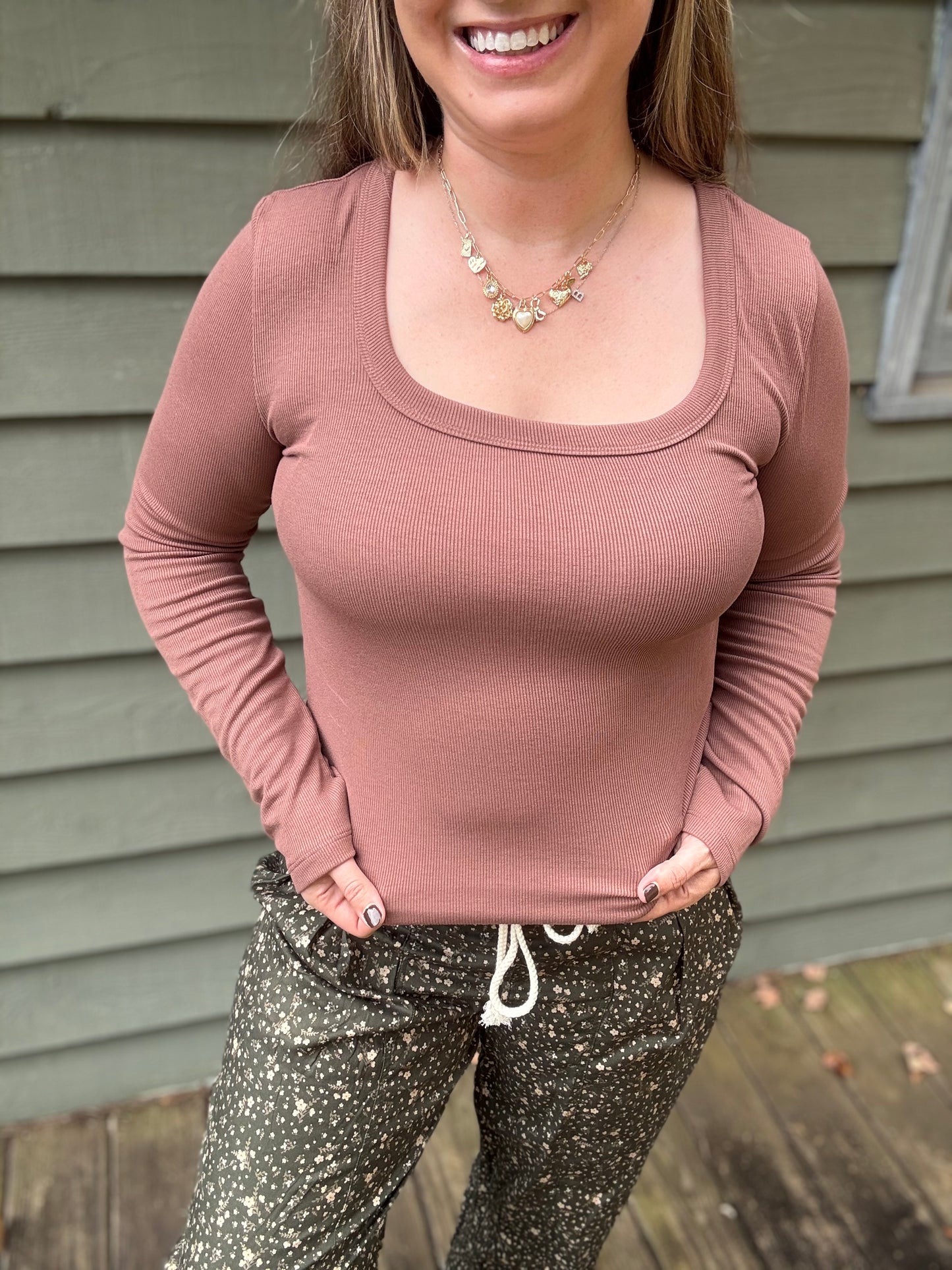 SCOOP NECK - Ribbed Long Sleeve