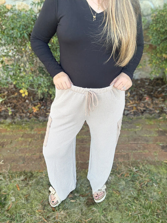 CHLOE - WIDE LEG PANTS