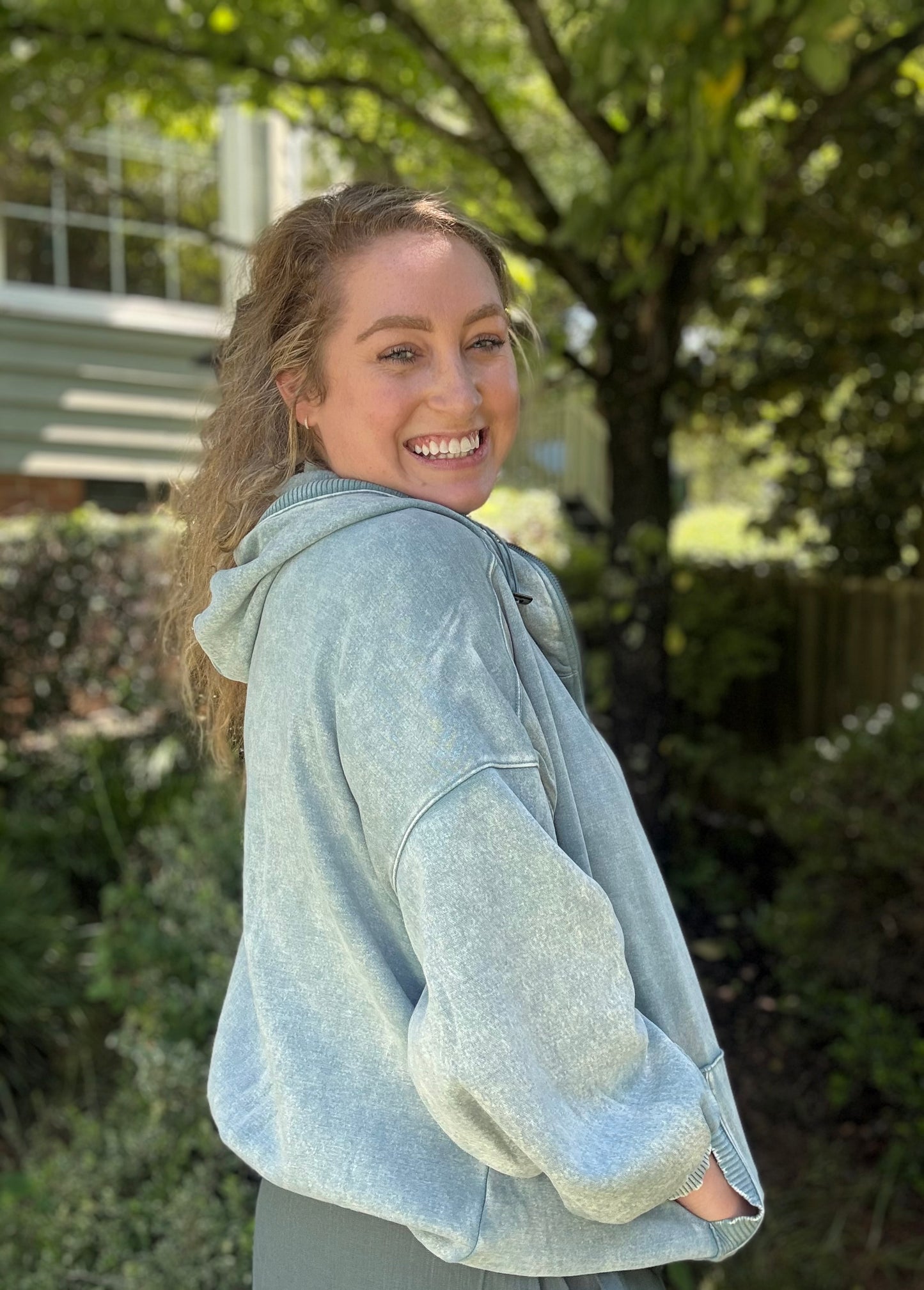 PETAL PULLOVER - Blue Grey