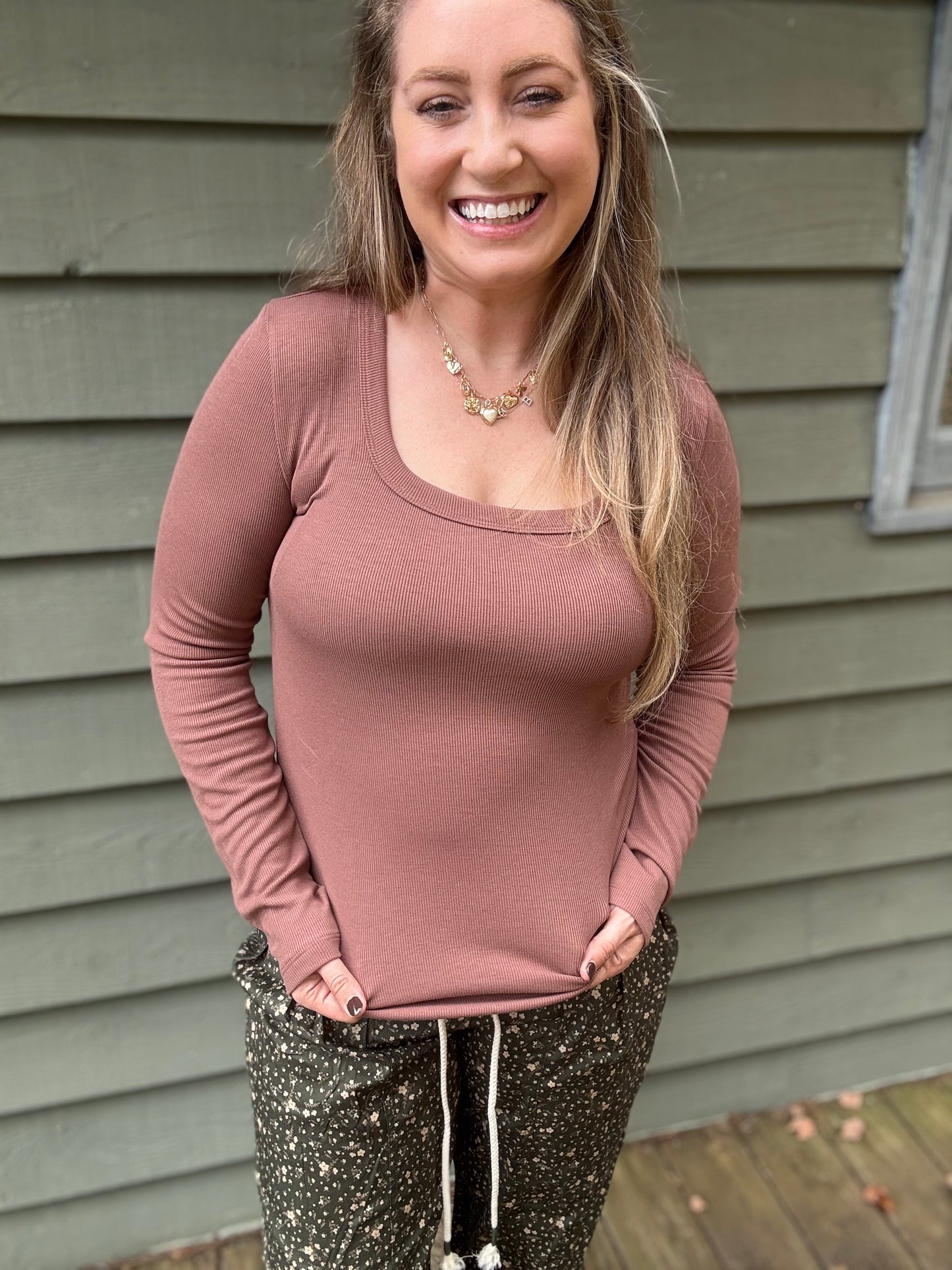SCOOP NECK - Ribbed Long Sleeve