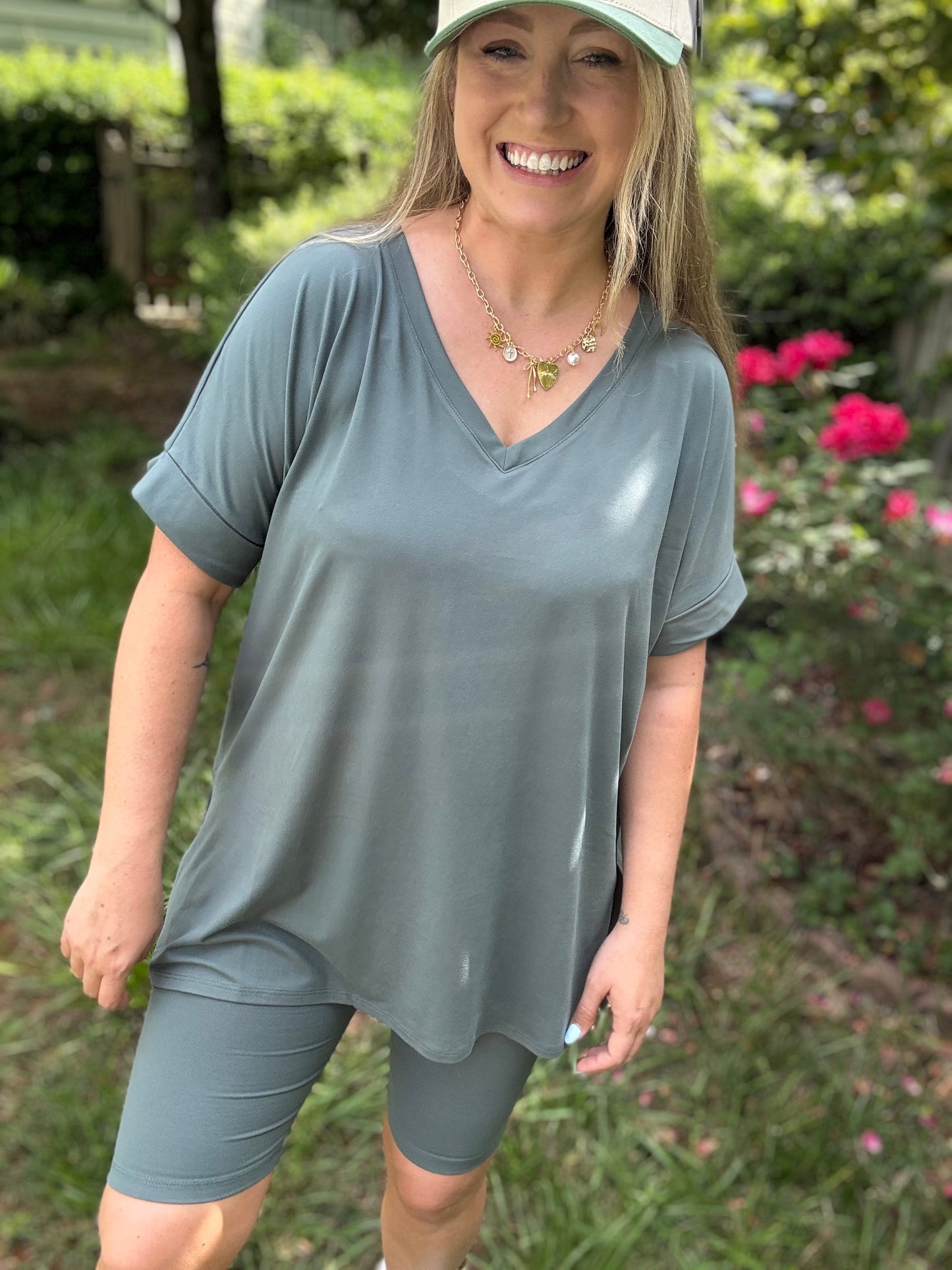 EVERYDAY ESSENTIAL (V-NECK) - BIKER SHORT SET/ Ash Jade