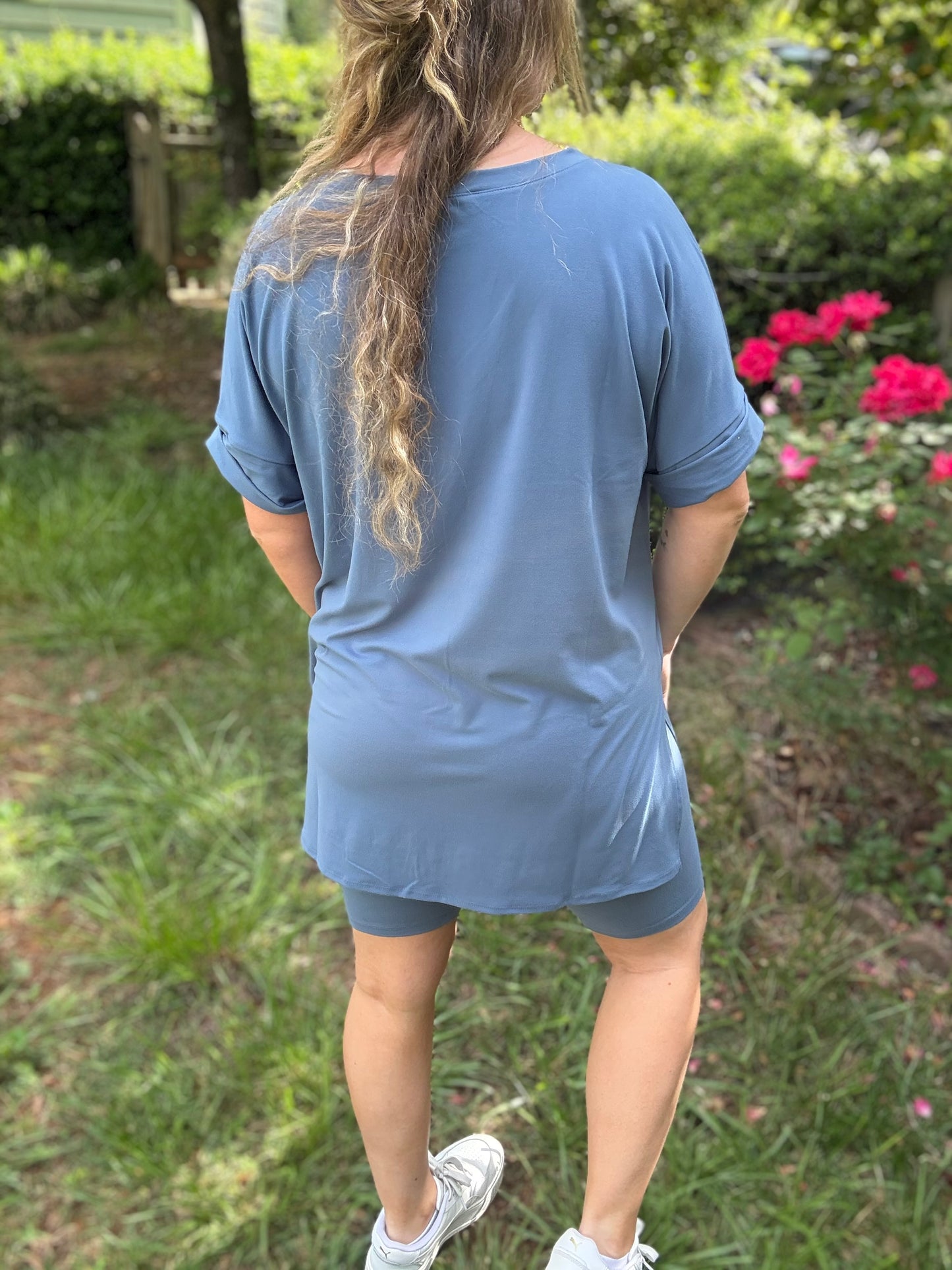 EVERYDAY ESSENTIAL (V-NECK) - BIKER SHORT SET/ Dusty Blue