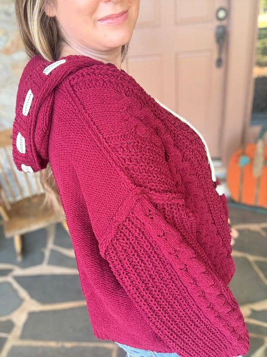 CABLE CRUSH - Hooded Sweater