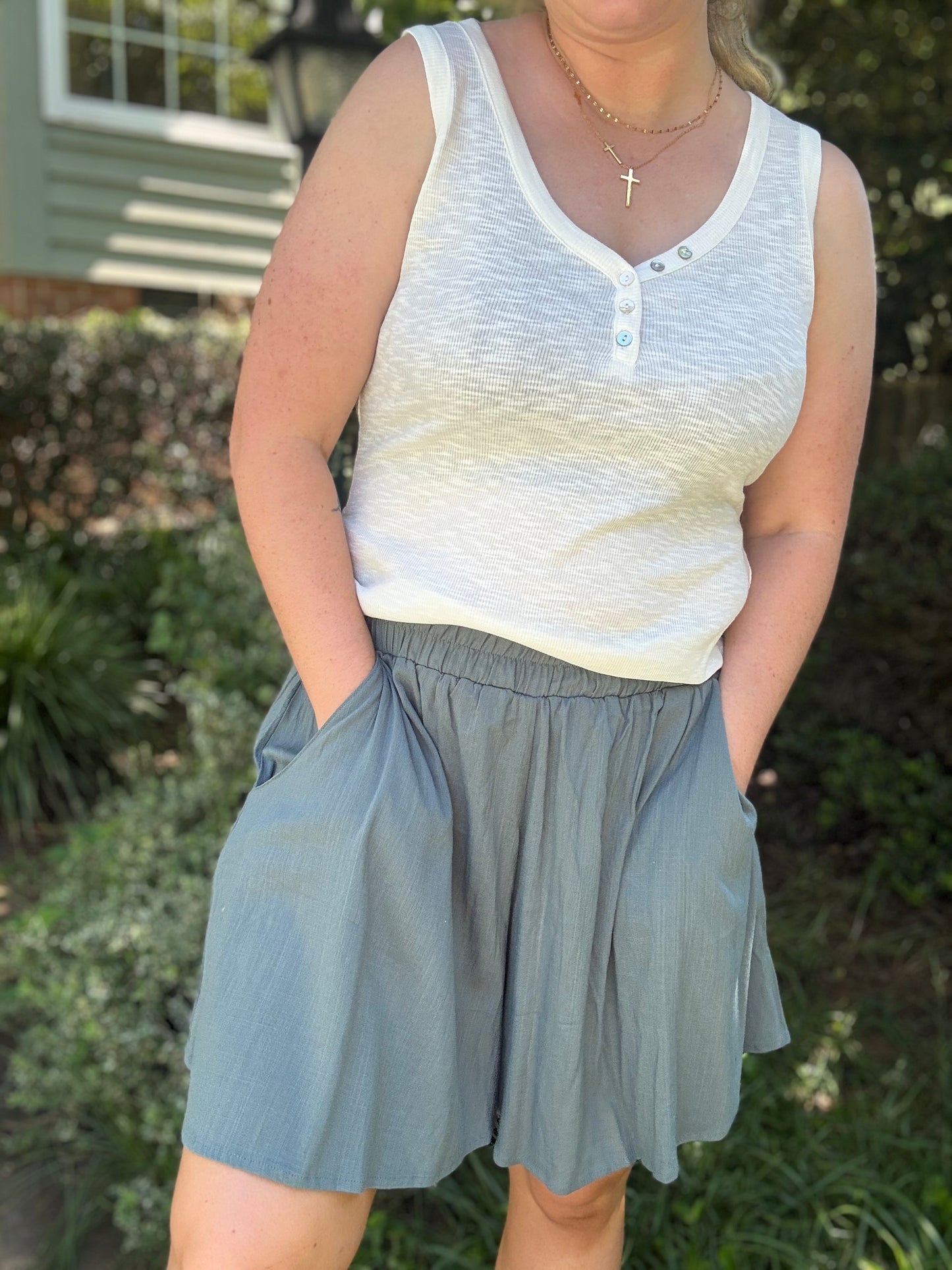 JADE FLOW SHORTS