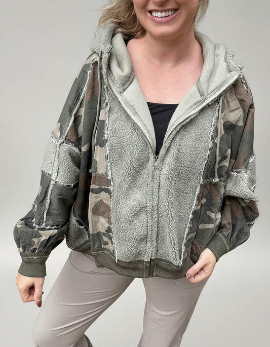 BACKROADS CAMO JACKET