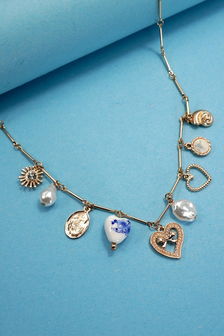 PORCELAIN HEART NECKLACE