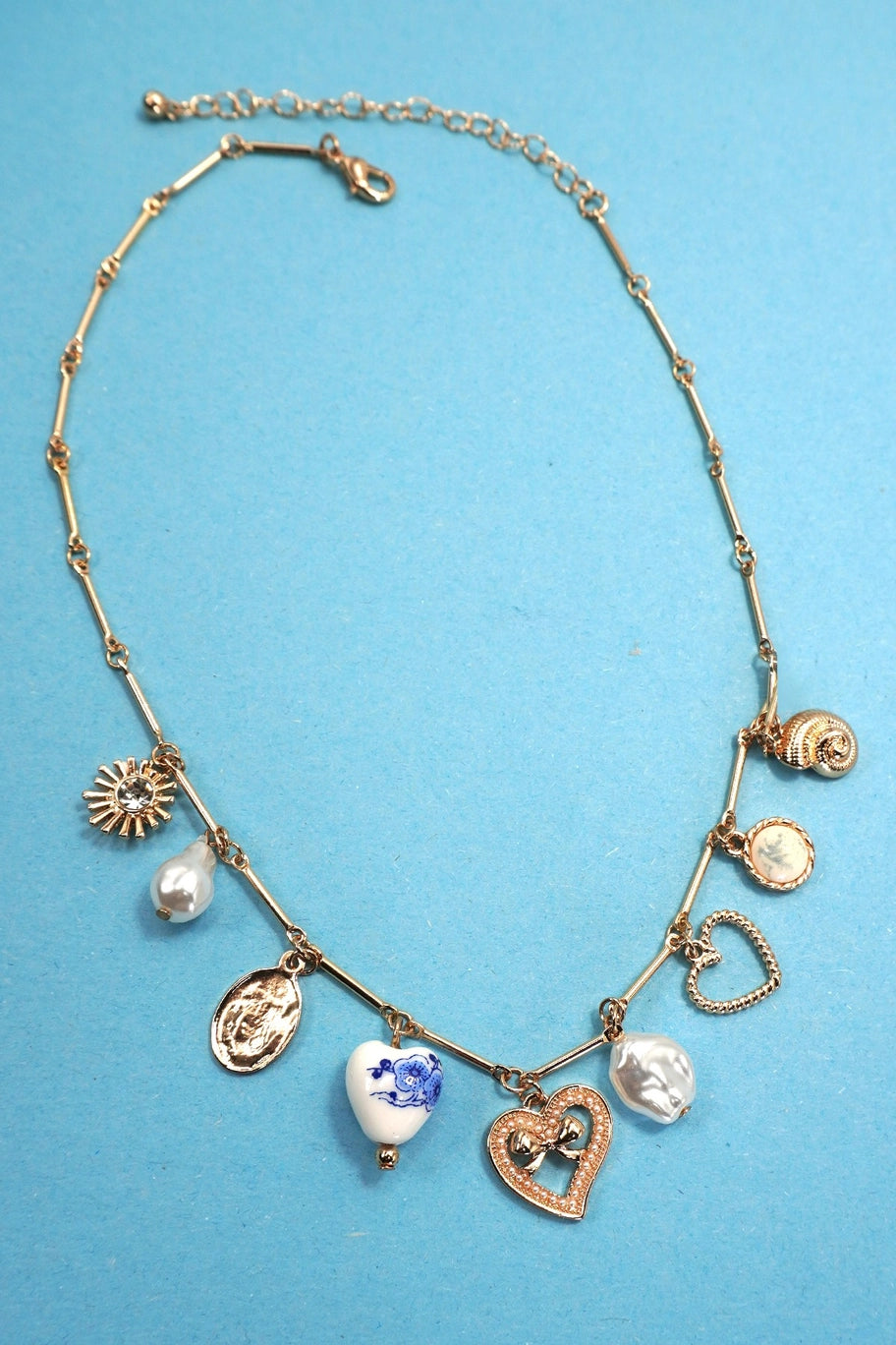PORCELAIN HEART NECKLACE